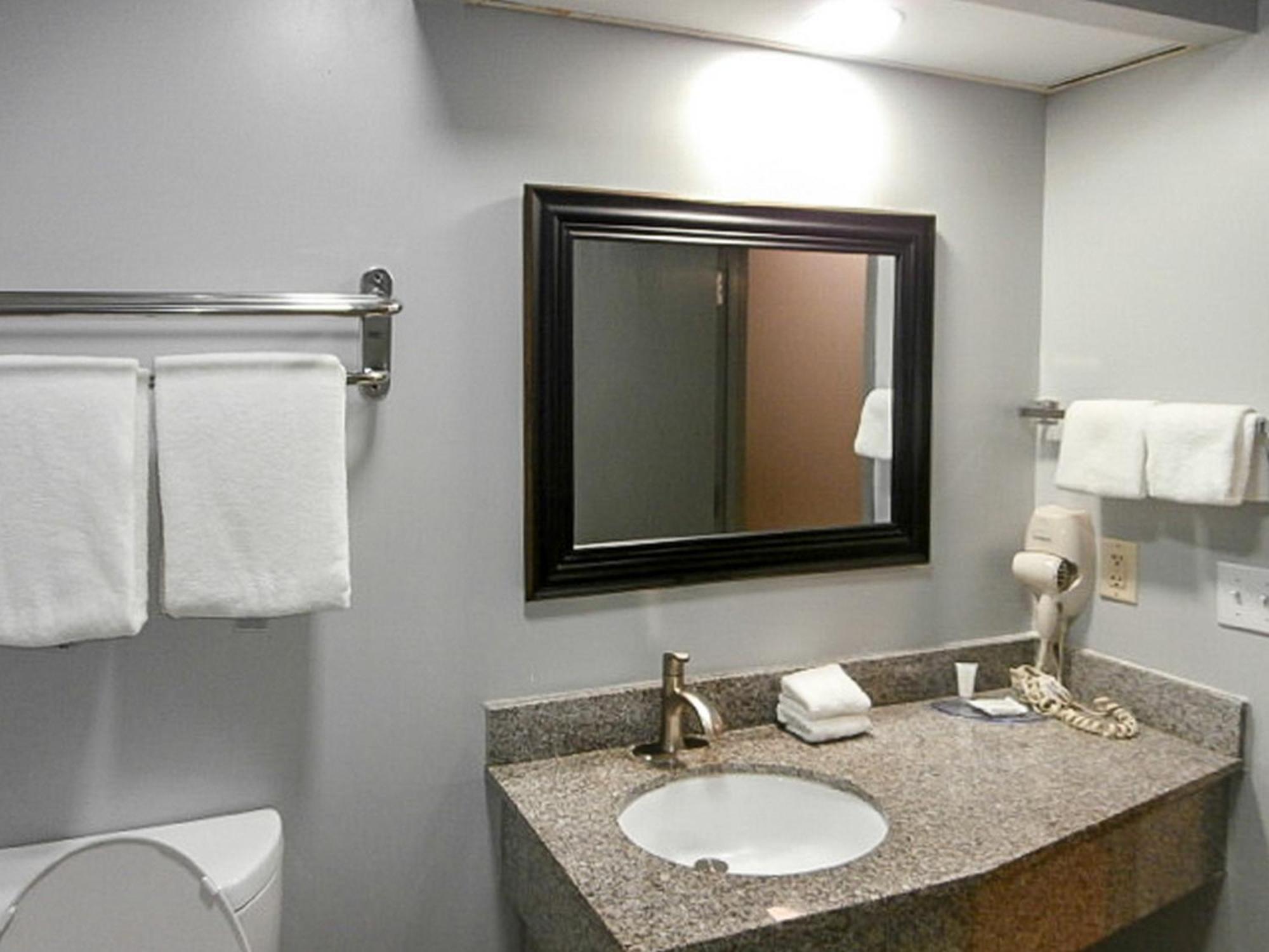 Clarion Pointe Hinesville Near Fort Stewart المظهر الخارجي الصورة
