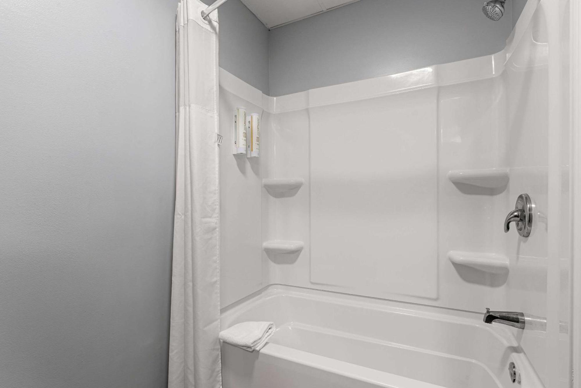 Clarion Pointe Hinesville Near Fort Stewart المظهر الخارجي الصورة